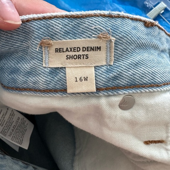 Madewell Light Blue Jean Shorts - Picture 2 of 3